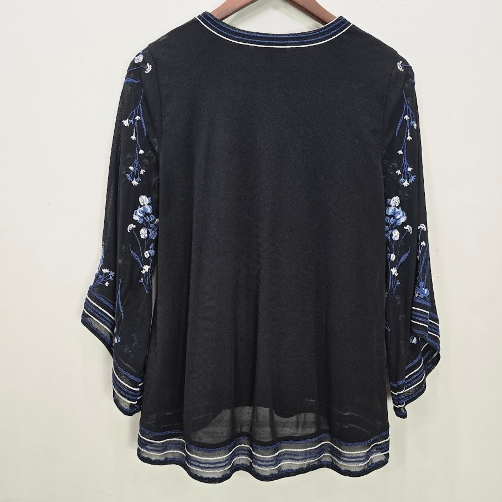 Vtg 90s Y2K Alfani Blouse Top M Petite Black Floral Embroidered Bell 3/4 Sleeves - Picture 5 of 10